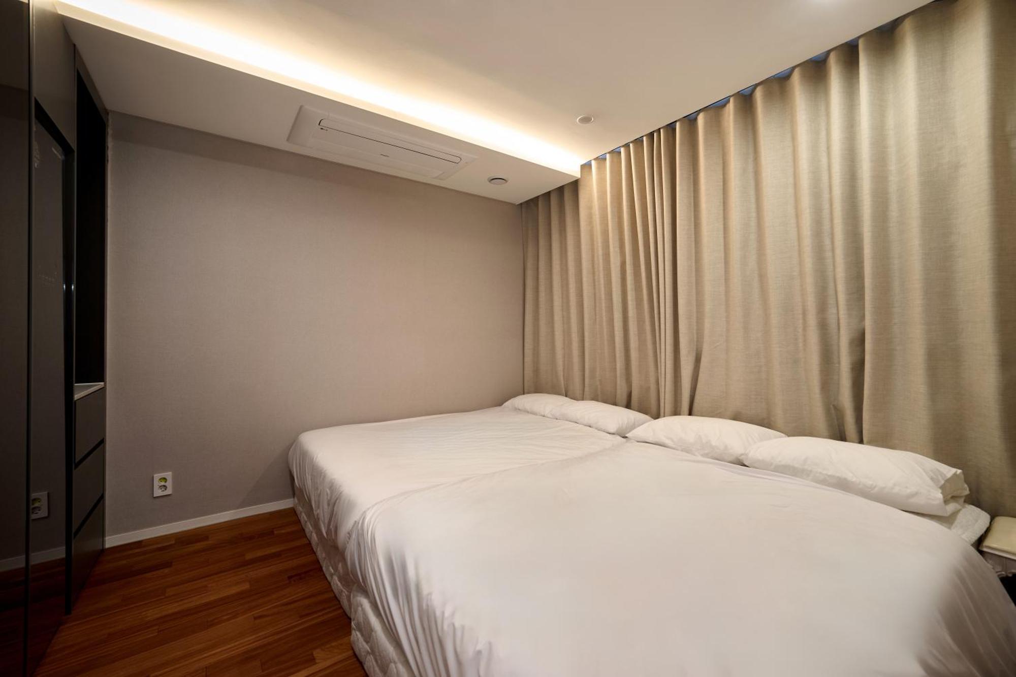 Zizel Seocho Seoul
