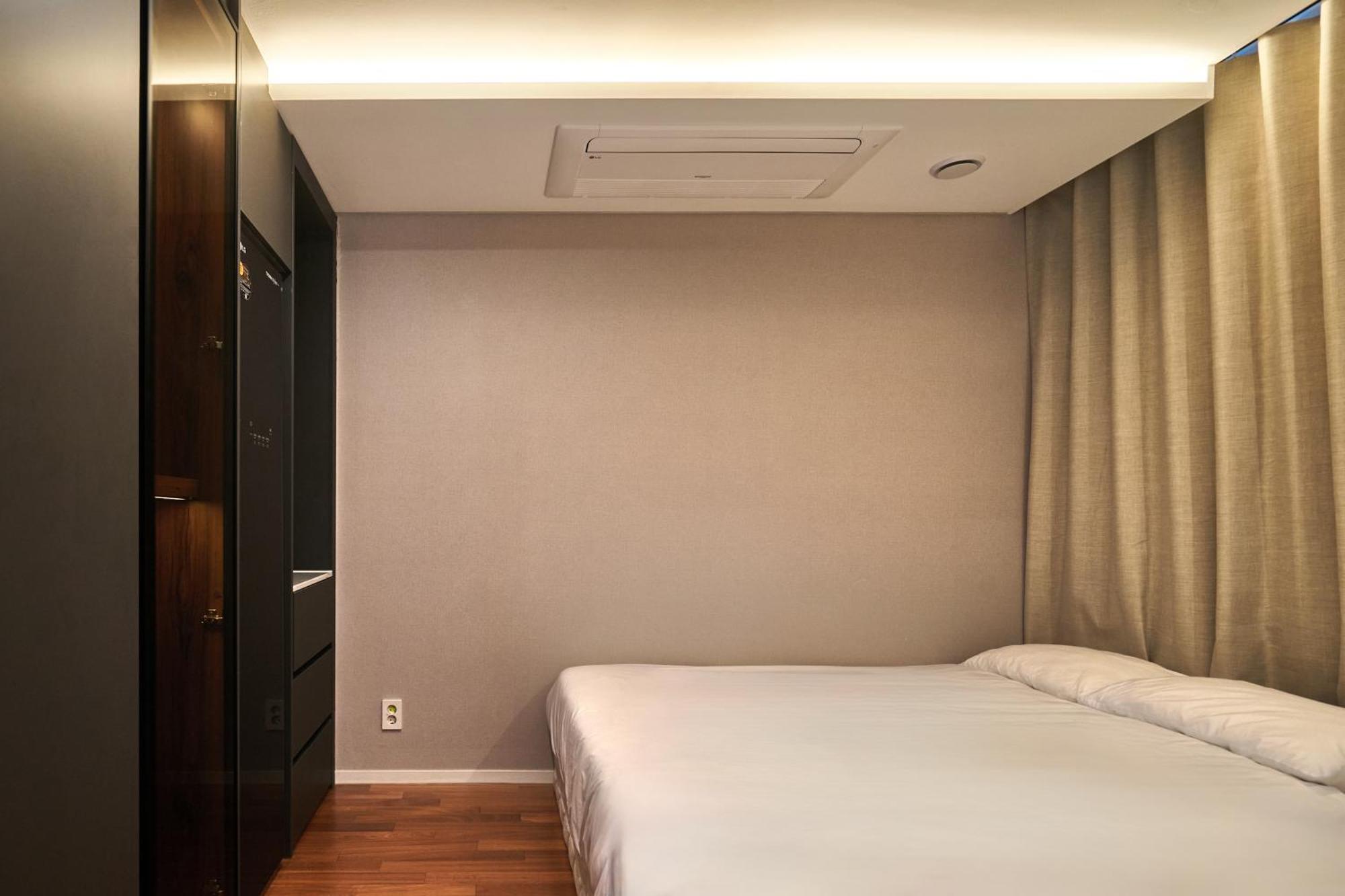 Zizel Seocho * Seoul